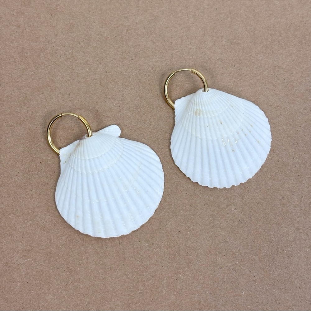 Casa Clara Odette Earring in Ivory Shell